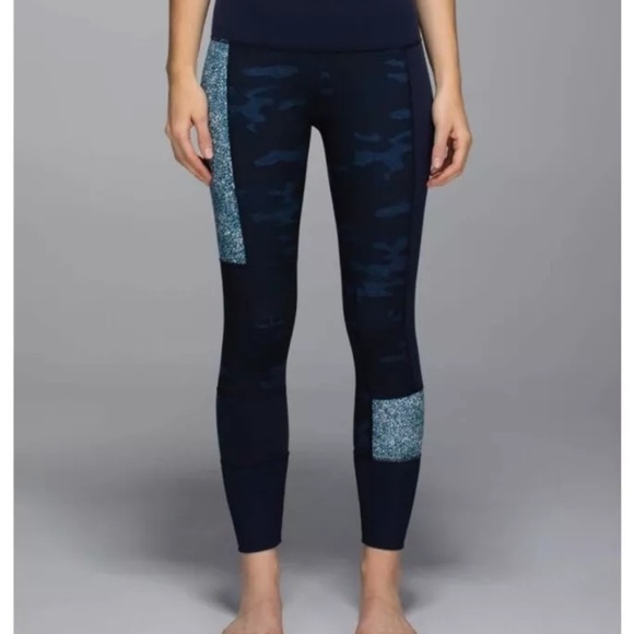 Lululemon Wunder Under Sashiko Inkwell Navy Blue Camo Leggings Size 4 - Picture 12 of 12